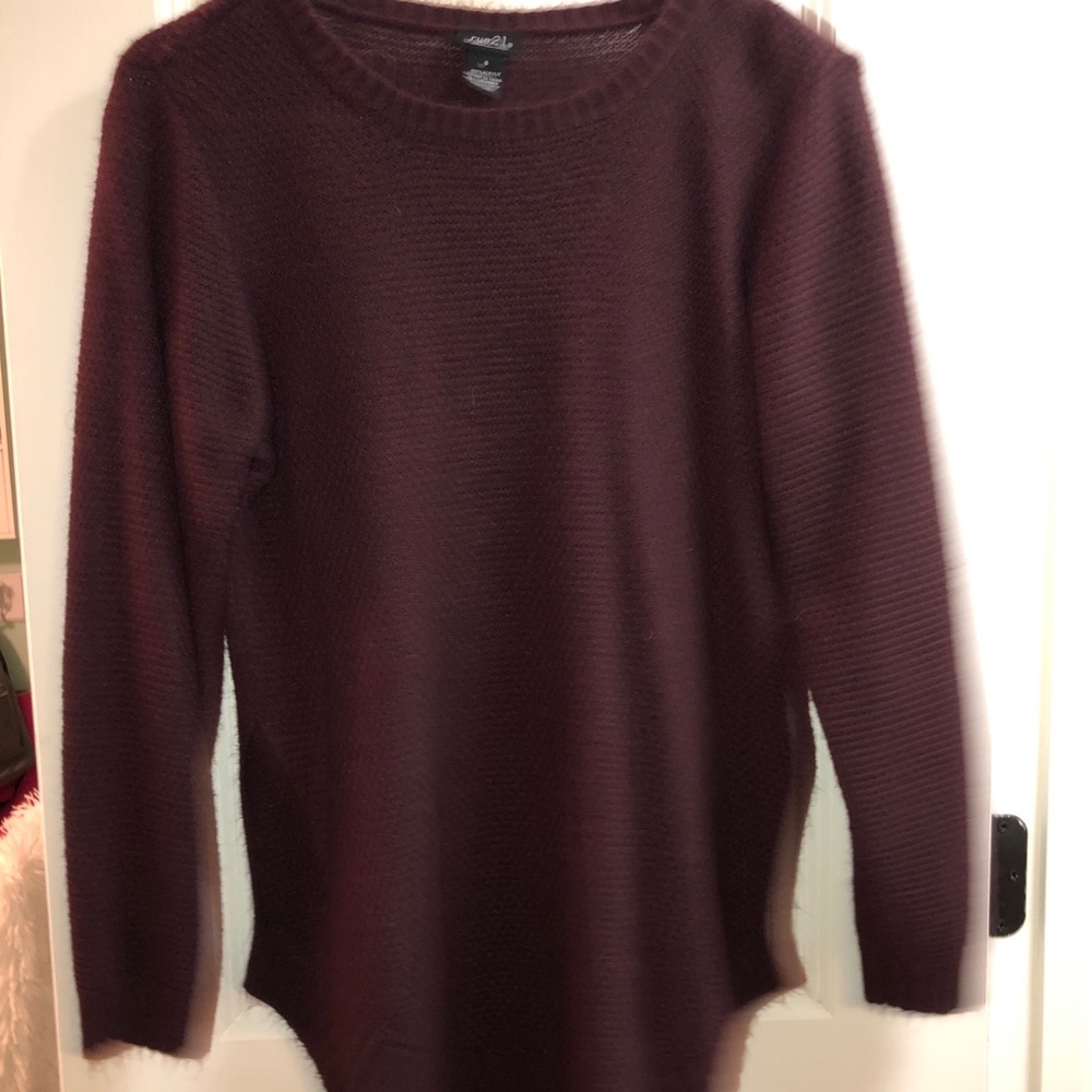 cute sweater!